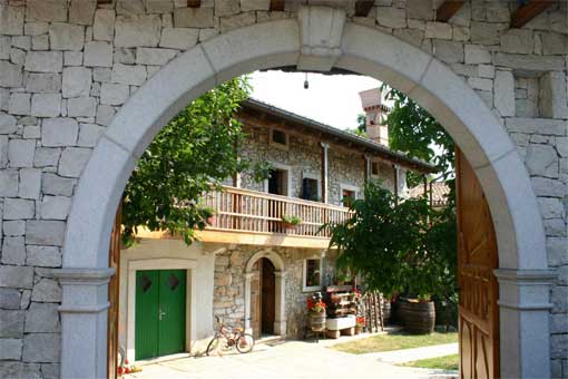 Zidarich: Cantina ed "Osmica" (Osmizza, ovvero "Frasca temporanea")